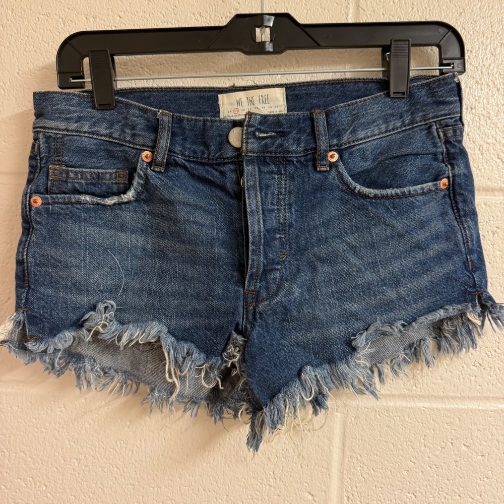 We The Free People Women Makai Cut Off Denim Shorts 25 Blue Distressed Boho Raw